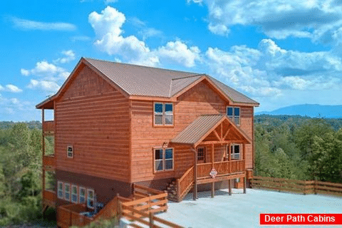 Smoky Mountain 6 Bedroom Cabin with Indoor Pool - Zennessee Boho