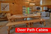 Spacious Dining Room in 5 bedroom cabin