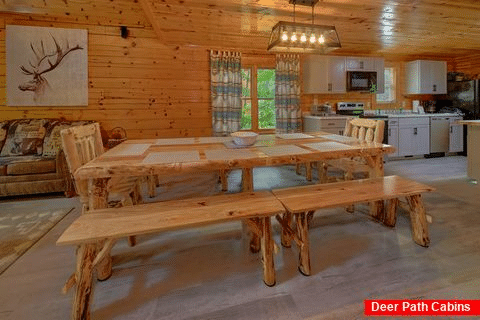 Spacious Dining Room in 5 bedroom cabin - A Perfect Stay