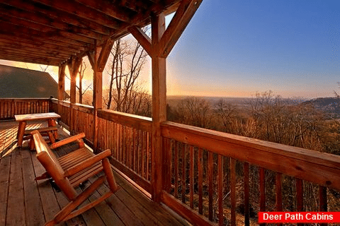 2 Bedroom Premium Cabin with Beautiful Views - Lucky Break