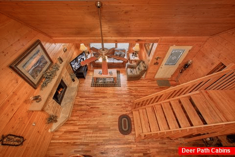 Premium Gatlinburg Cabin with 2 Levels - Hemlock Hideaway