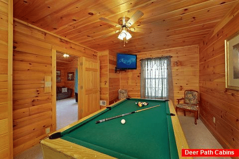 Cabin with Billiard Room - A Mountain Escape