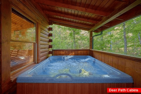 Large 5 Bedroom Cabin With Hot Tub - A Mountain Lodge