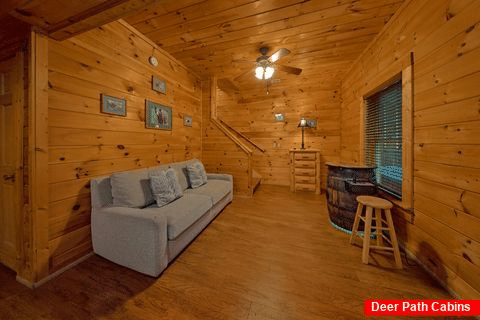 5 Bedroom Cabin with Game Room And Arcade - Bear Shack