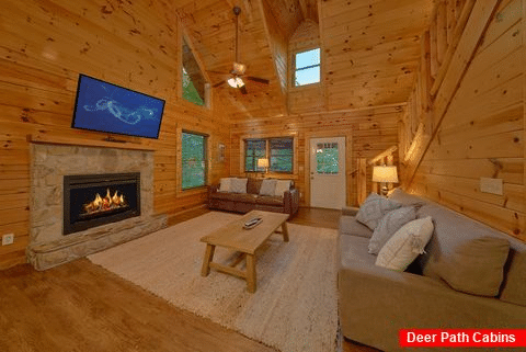 Pigeon Forge cabin with Fireplace in Living Room - Cuddly Critters