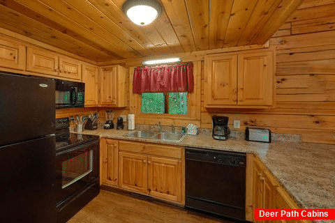 4 bedroom cabin with fully stocked kitchen - Cuddly Critters