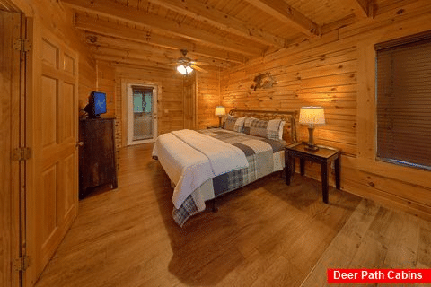 Cabin with King Suite - Paws A While