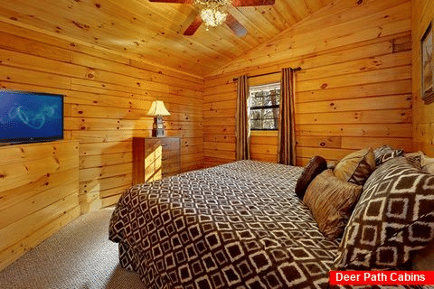 Two Bedroom Cabin with King Sized Bedroom - A Hilltop Heaven