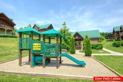 4 bedroom cabin with pool table and playground - A Smoky Mountain Experience