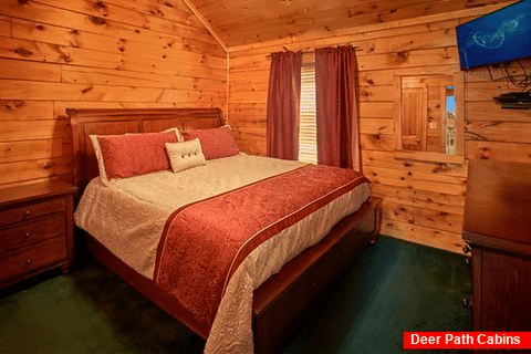 Cabin with private King master suite and bath - Moonshine Manor