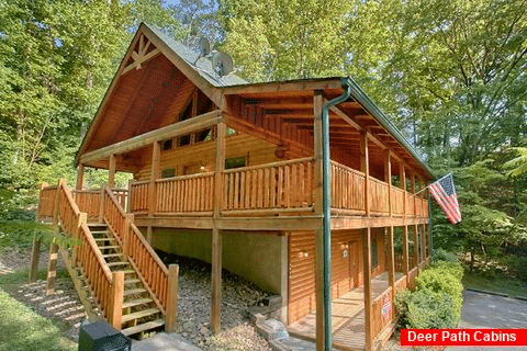 Featured Property Photo - Lucky Logs Lodge