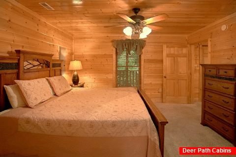 Luxury Cabin with 3 King Bedrooms - Dew Drop Inn