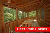 3 Bedroom Cabin with a Picnic Table on the Deck