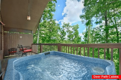 Luxury Cabin with Hot Tub and Mountain View - Enchanted Evenings