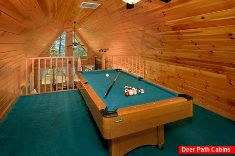 3 Bedroom Cabin with Pool Table in Loft Area - Big Bear