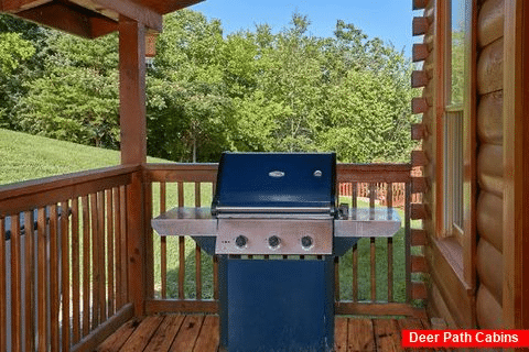 2 Bedroom Cabin with Hot Tub and Grill - Lookin Up